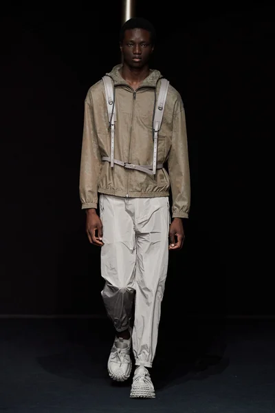 Look 39